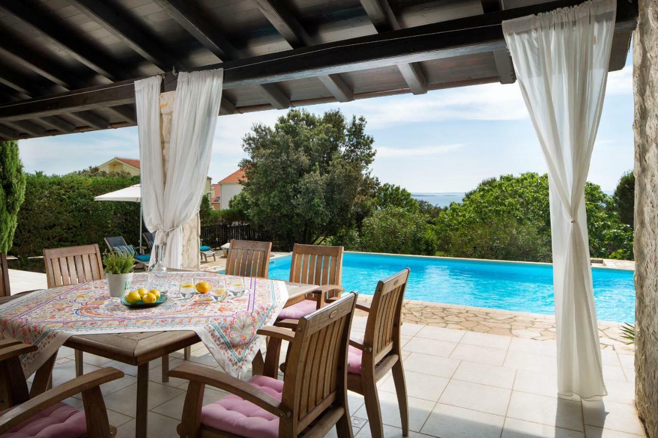 Pag Villa *
